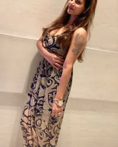 Fatehgarh Escort